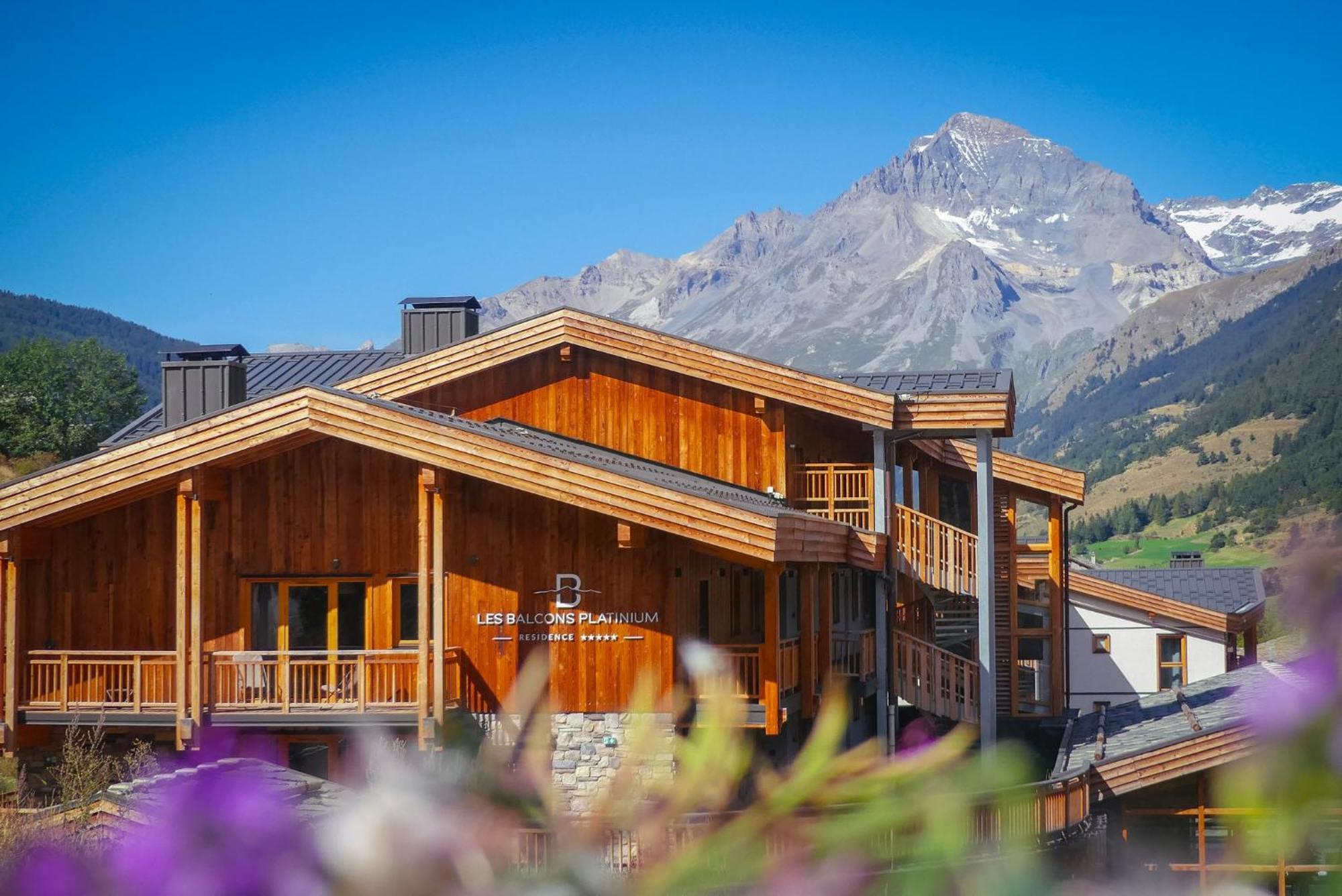 Les Balcons Platinium Val Cenis Apartman Lanslevillard Kültér fotó