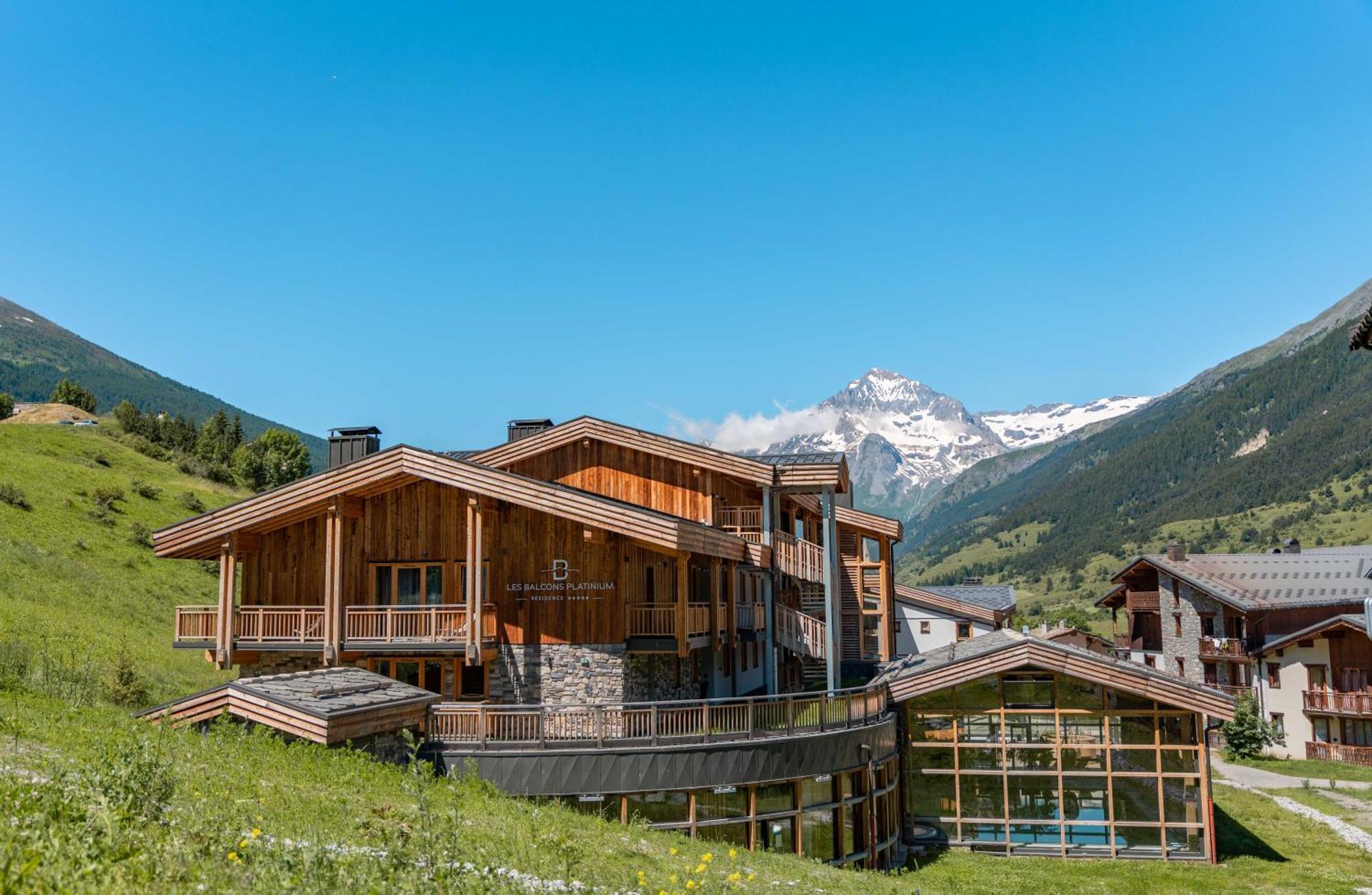 Les Balcons Platinium Val Cenis Apartman Lanslevillard Kültér fotó